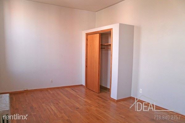 Building Photo - 283 Van Brunt St