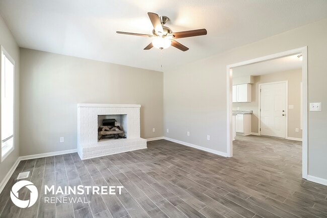 Building Photo - 127 Kinnis Creek Dr