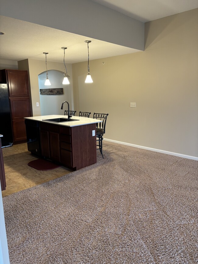 Kitchen - 2365 Rolling Hills Dr