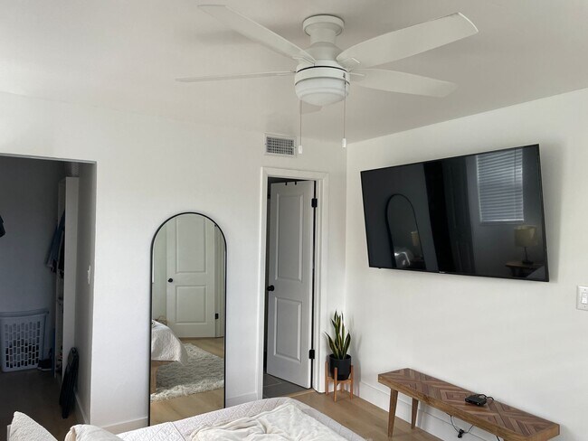 Foto del edificio - 2 Bedroom Condo in Winding Lake - Sunrise ...