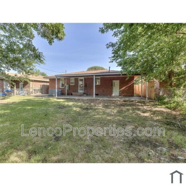 Foto del edificio - 2741 SW Murray Dr