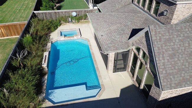 Building Photo - 28337 Sterling Oak Dr