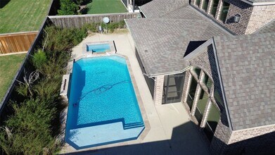 Building Photo - 28337 Sterling Oak Dr