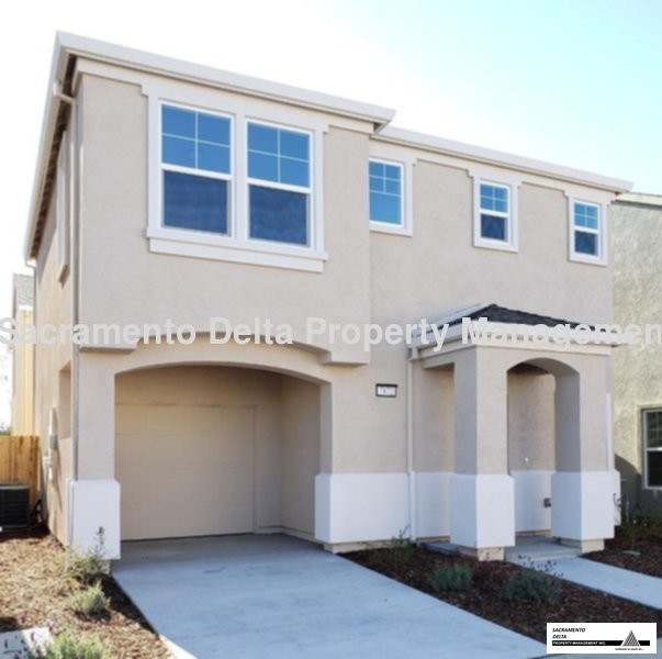 Building Photo - BRAND NEW Home in Gated Community!