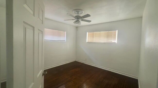 Foto del edificio - 1707 N Stanton St