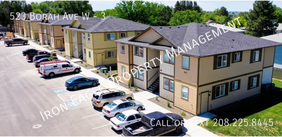 Primary Photo - 523 Borah Ave W