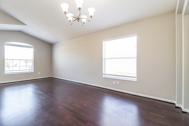 Building Photo - 3034 Eagle Crossing Dr