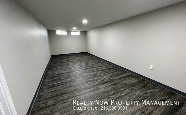 Foto del edificio - 5143 E 126th St