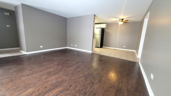 Building Photo - 1304 Yarmouth Ct