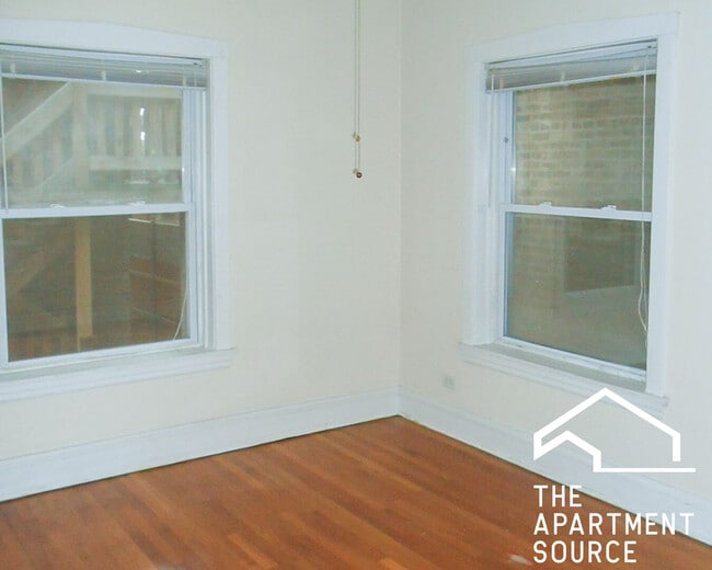 Building Photo - 5131 N Wolcott Ave
