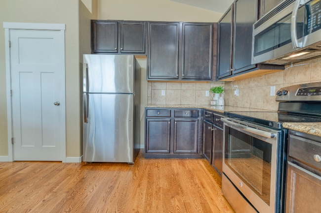 Building Photo - 7726 Dutch Loop