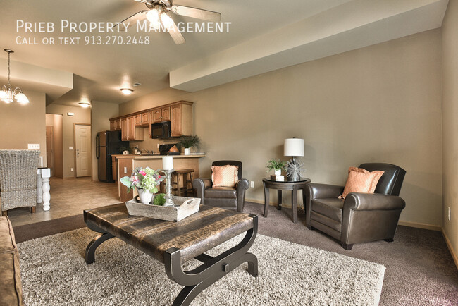 Foto del edificio - Cottage Park Townhome - Available March 24th