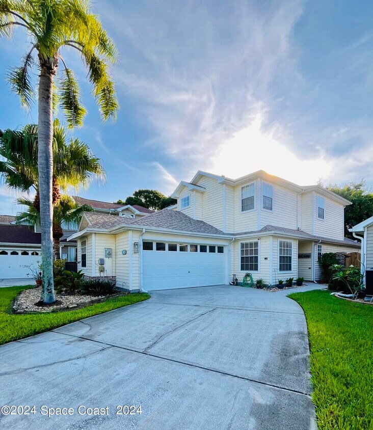 Primary Photo - 1601 Pga Blvd