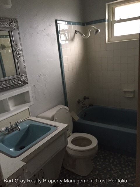 Building Photo - 3 br, 1 bath House - 321 Idaho Drive