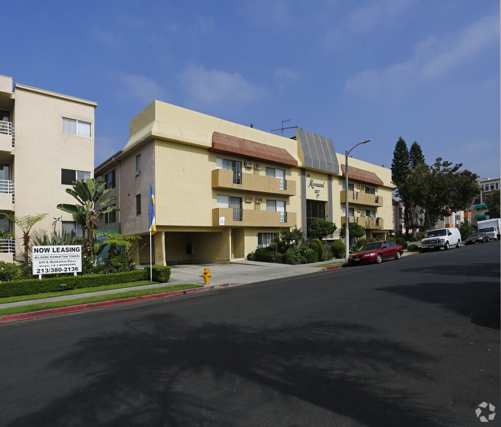Building Photo - Mansard