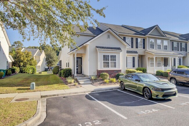 Foto del edificio - 132 Woodward Rd