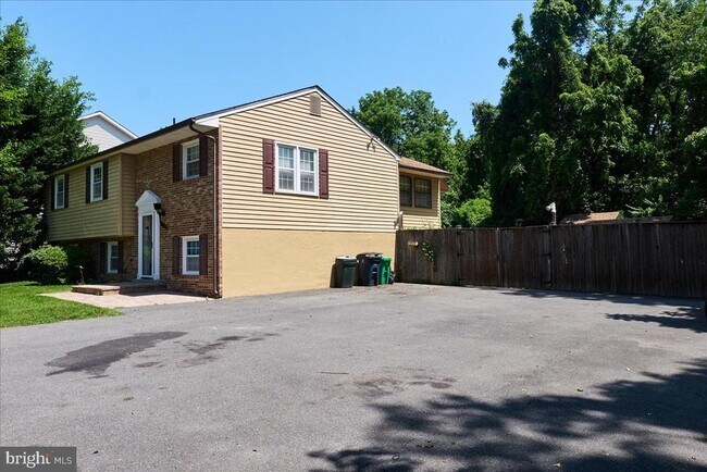 Foto del edificio - 4708 Sellman Rd