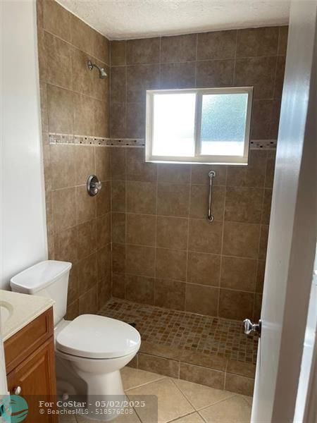 Foto del edificio - 2291 NE 51st Ct
