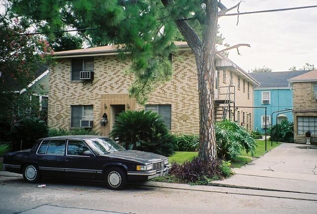 Foto del edificio - 401 Shrewsbury Ct