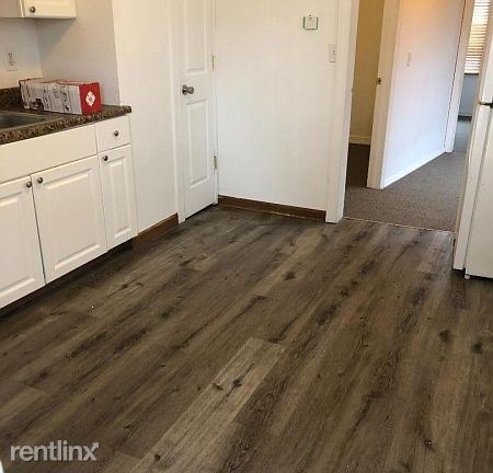 Foto del edificio - 3 br, 1 bath House - 32 Grove St
