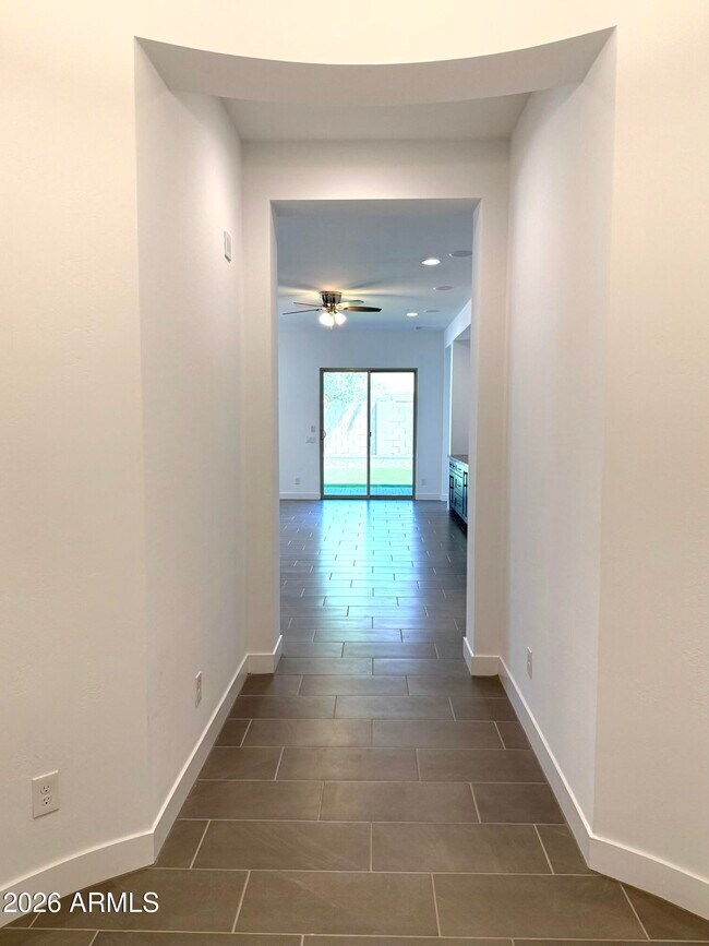 Building Photo - 3824 Fiestaflower Ln