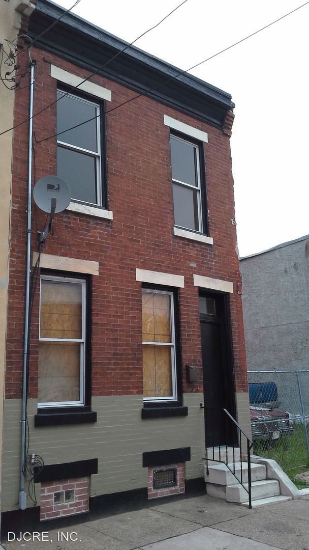 Building Photo - 2 br, 1 bath House - 739 Daly Street
