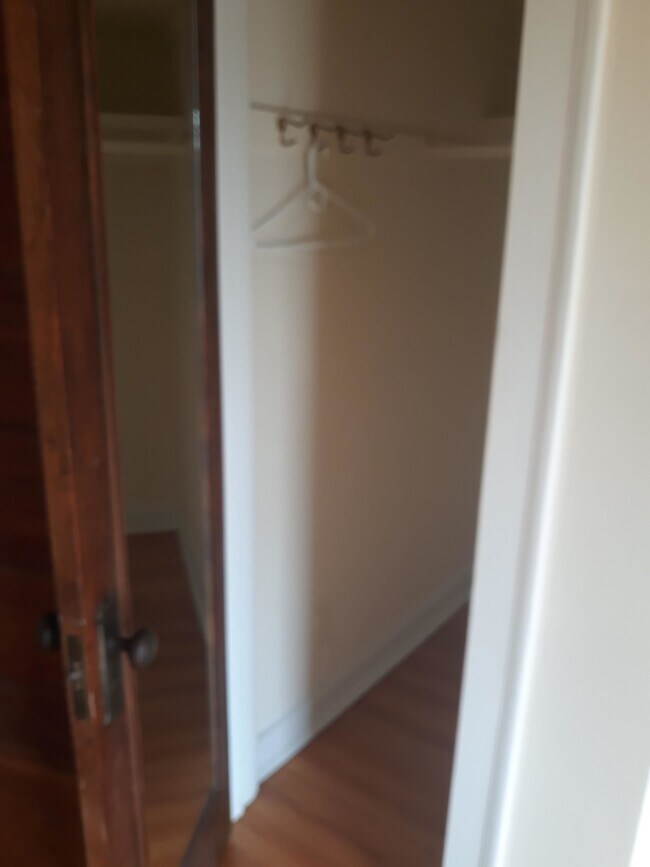 Foto del edificio - 1501 Chase St