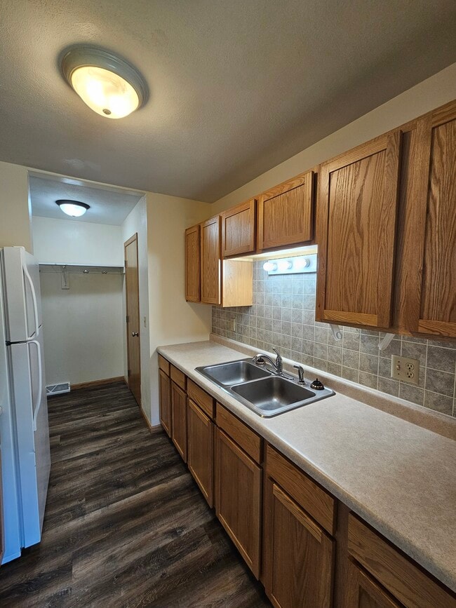 Building Photo - Chambers Apartments