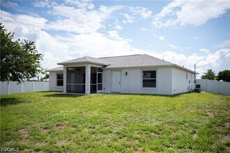 Building Photo - 1118 Nelson Rd N