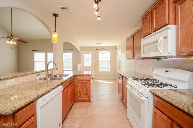 Building Photo - 4 br, 2.5 bath House - 6115 Wilcox Point D...