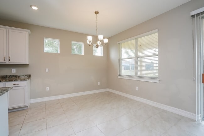 Foto del edificio - 603 Vinca Rosea