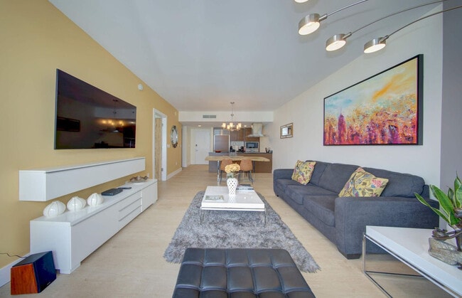 Building Photo - 485 Brickell Ave