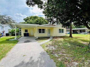 Building Photo - 1247 Davis Rd