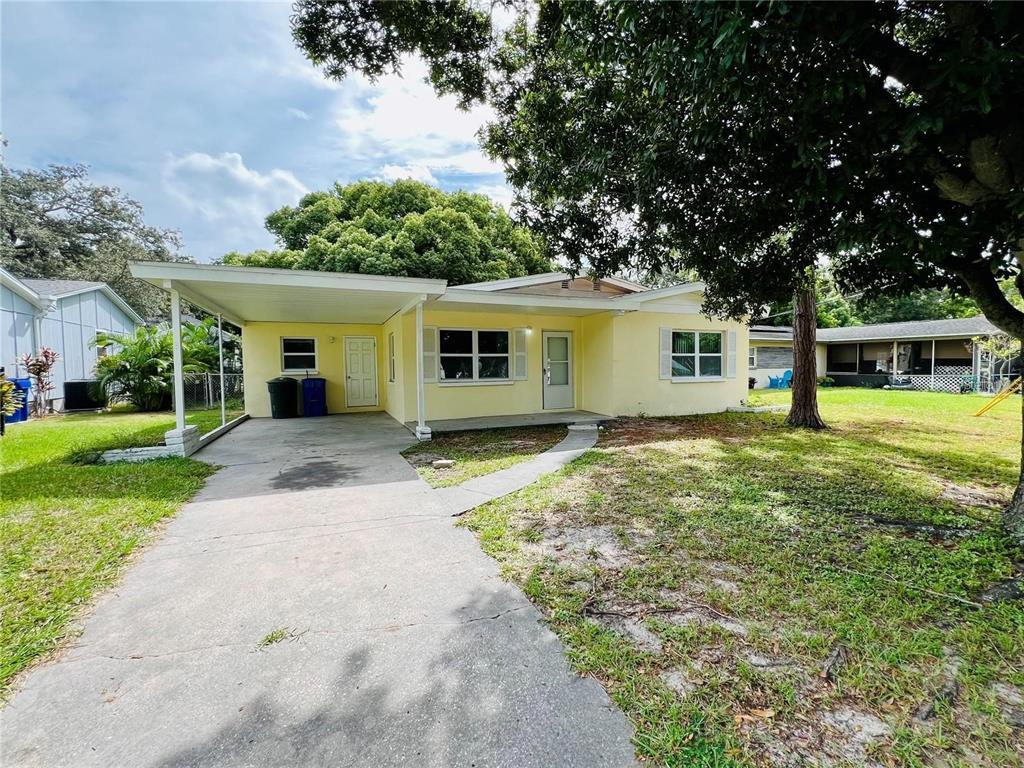 Foto principal - 1247 Davis Rd
