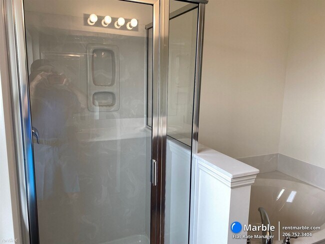 Foto del edificio - 4 br, 3 bath House - 404 Sawgrass Ct
