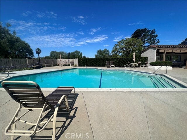 Primary Photo - 23 Seaview Dr N