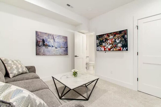 Foto del edificio - 1140 Hamlet St