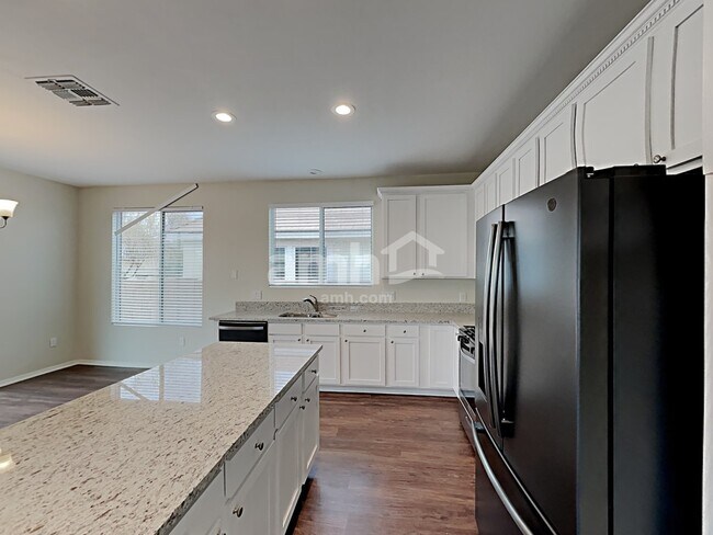 Building Photo - 15723 S Camino Muesa