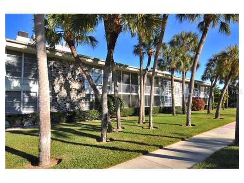 500 S Washington Dr Unit 15B, Sarasota, FL 34236 Condo for Rent in