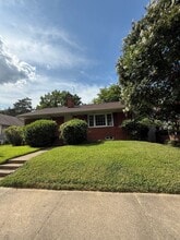 Building Photo - 1209 Rowe St
