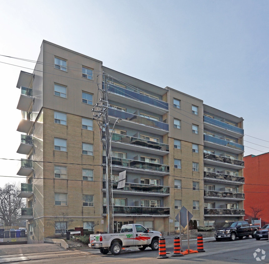 365 Eglinton Ave E, Toronto, ON M4P 1M5 Apartments 365 Eglinton Ave E