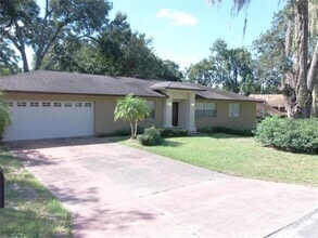 Building Photo - 2115 Stewart Ln