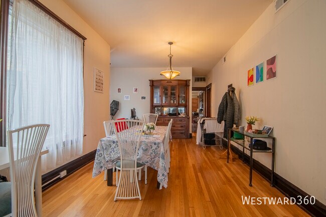 Foto del edificio - 3732 N Wayne-2