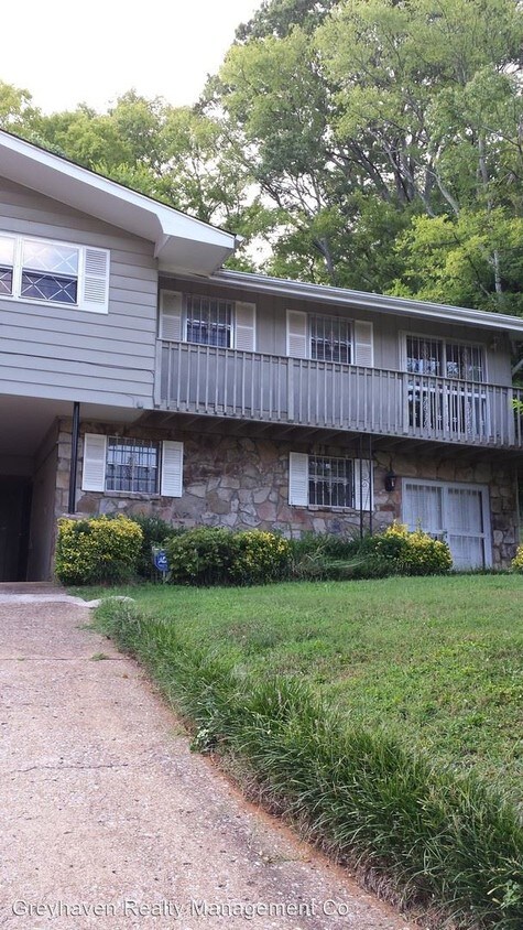 Primary Photo - 311 E View Dr
