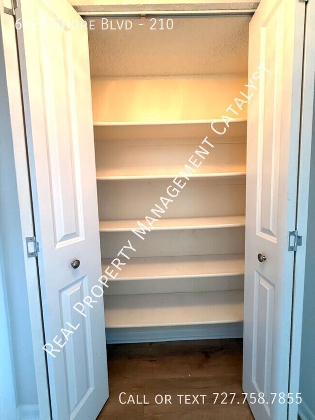 Foto del edificio - 6020 Shore Blvd S