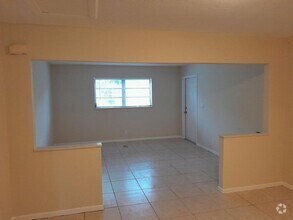 Building Photo - 412 Conniston Rd