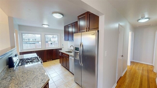 Building Photo - 4131 Burton Dr