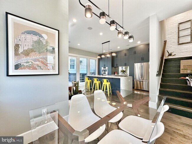 Foto del edificio - 85 R St NW