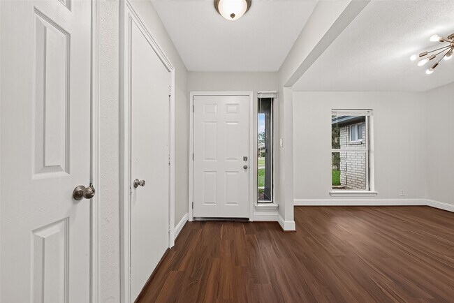 Foto del edificio - 509 Southern Oaks Dr