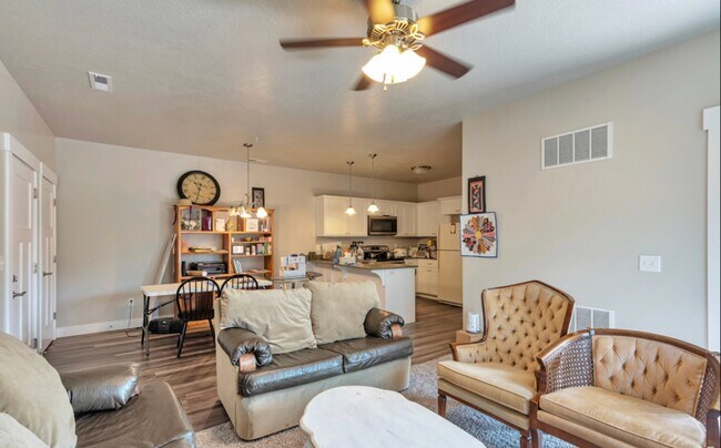 Foto del edificio - 13239 Dominica Ln